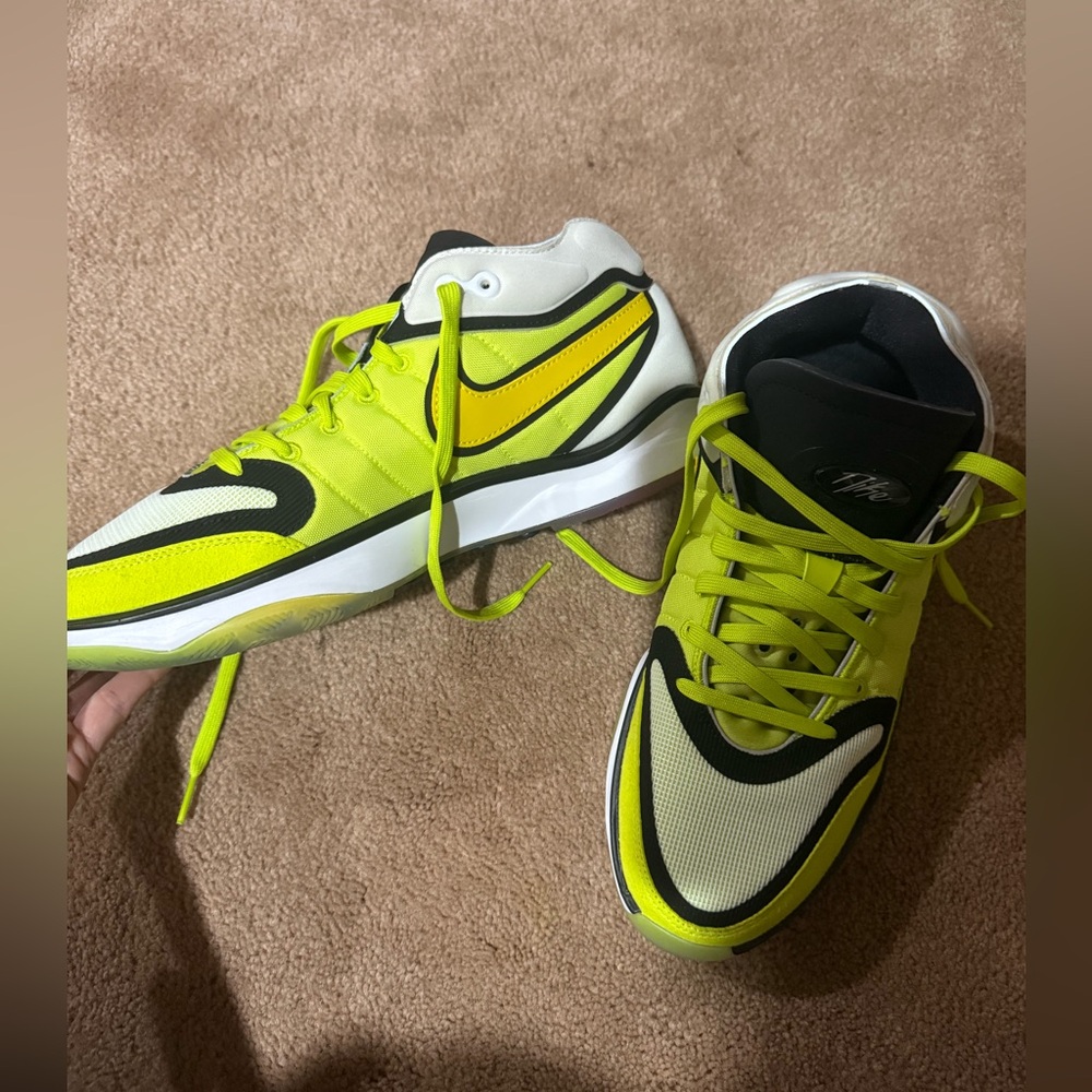 NIKE Nike Air Zoom G.T. Hustle 2 (DJ9405-300)_10.5 - Cyber/Vivid Sulfer-White